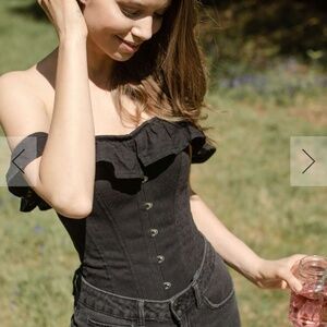 NWT Black Straight Neckline Corset Top Off The Shoulder Sleeves Corset Story